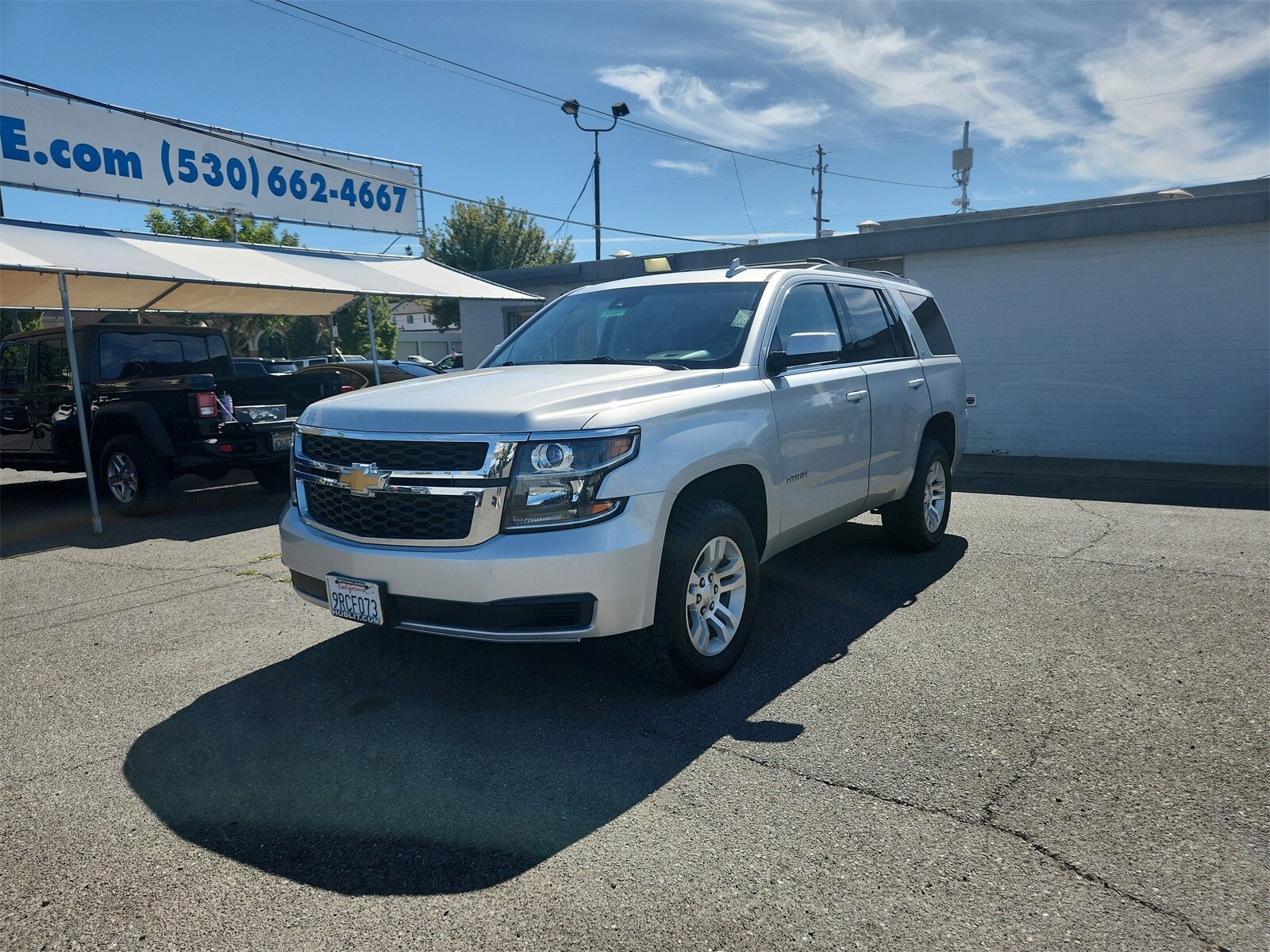 2017 Chevrolet Tahoe LT photo 3