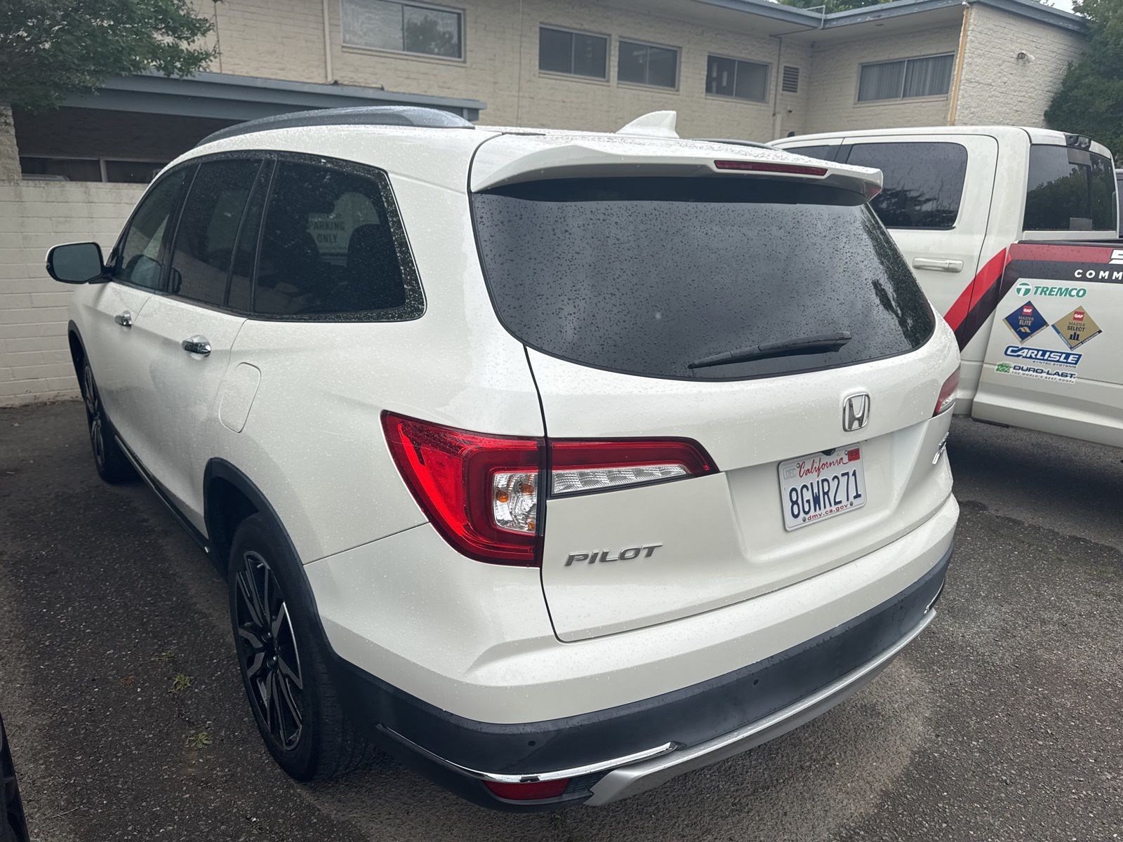 2019 Honda Pilot Touring 7 Passenger photo 2