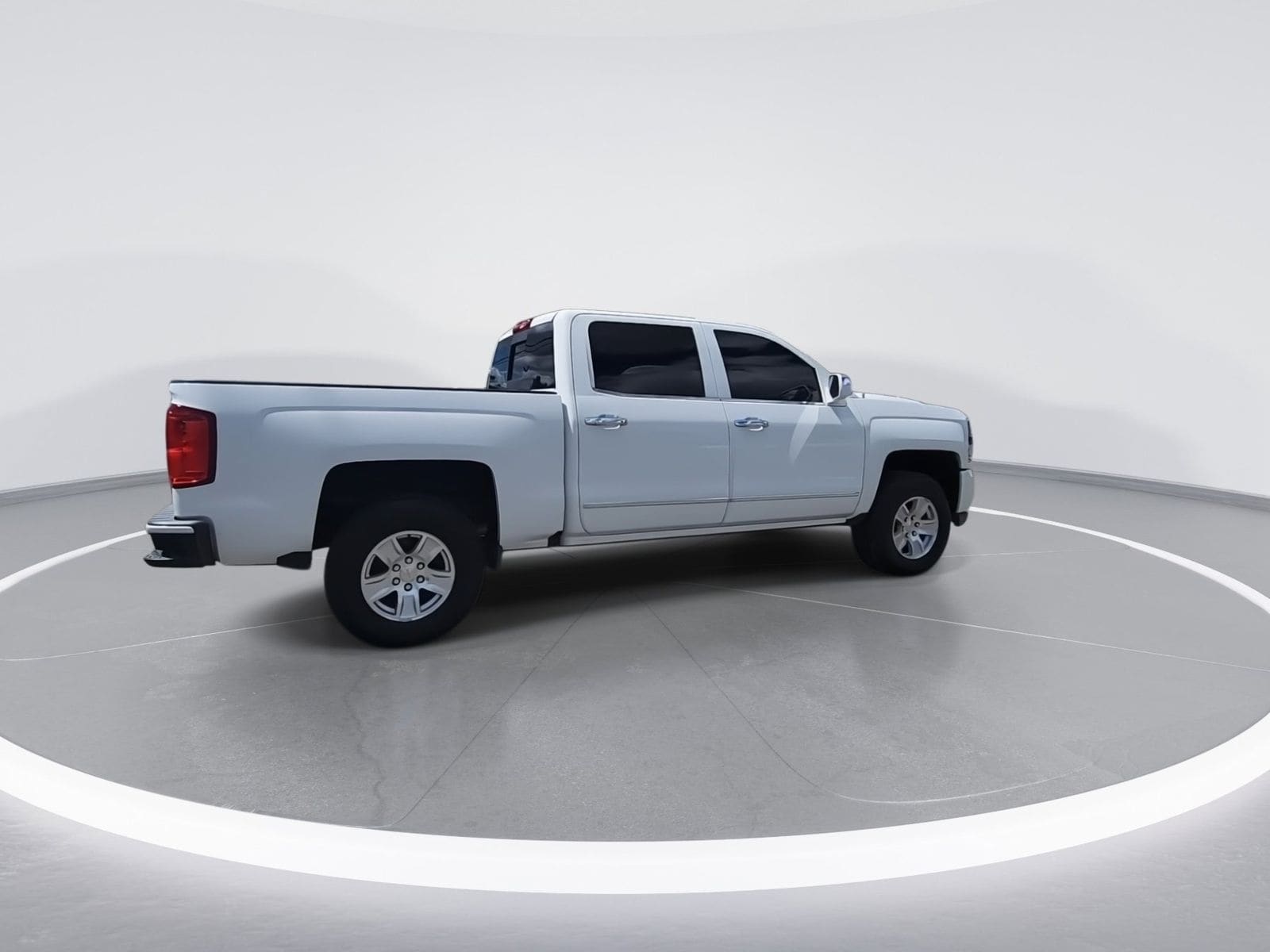 2016 Chevrolet Silverado 1500 LTZ 2LZ photo 2