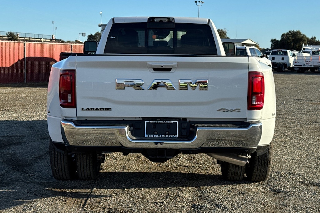 New 2026 Ram 3500 LARAMIE CREW CAB 4X4 8' BOX Pickup