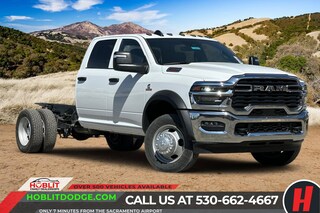 2025 Ram 5500 Chassis Cab 5500 TRADESMAN CHASSIS CREW CAB 4X4 60' CA Pickup
