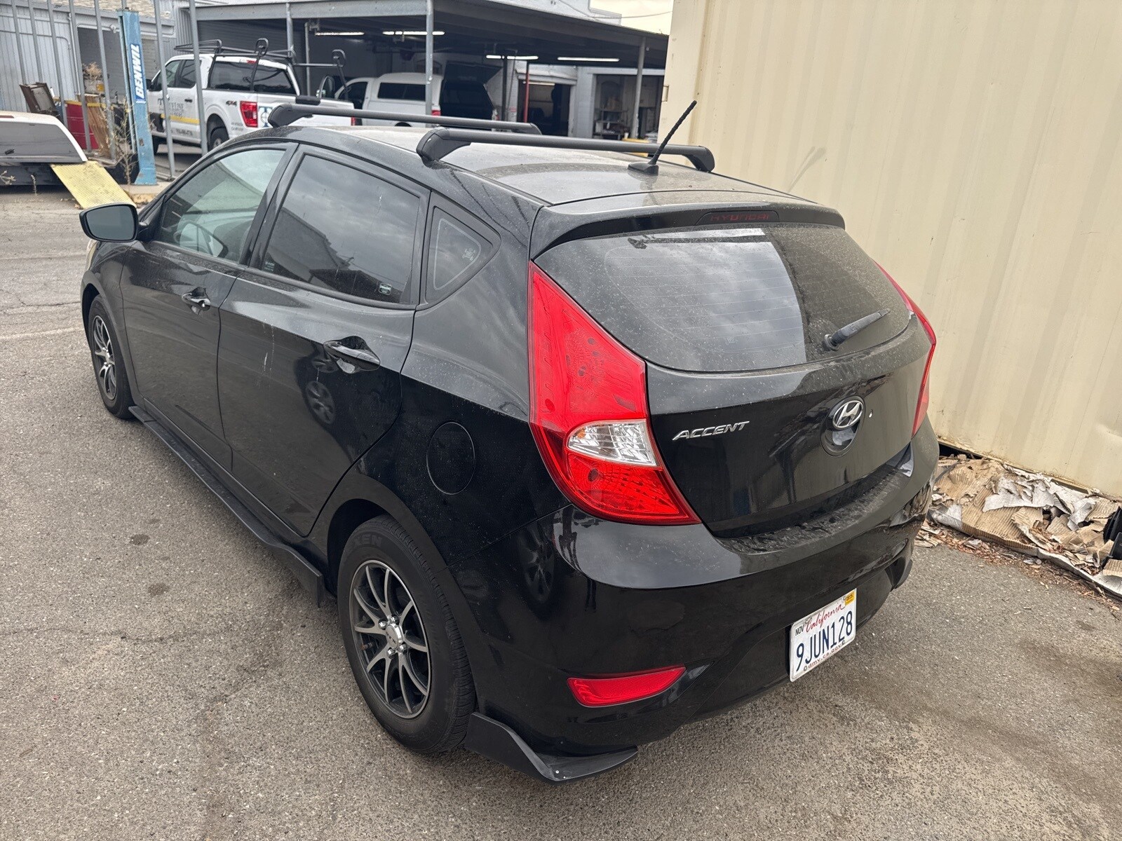 2017 Hyundai Accent SE photo 2