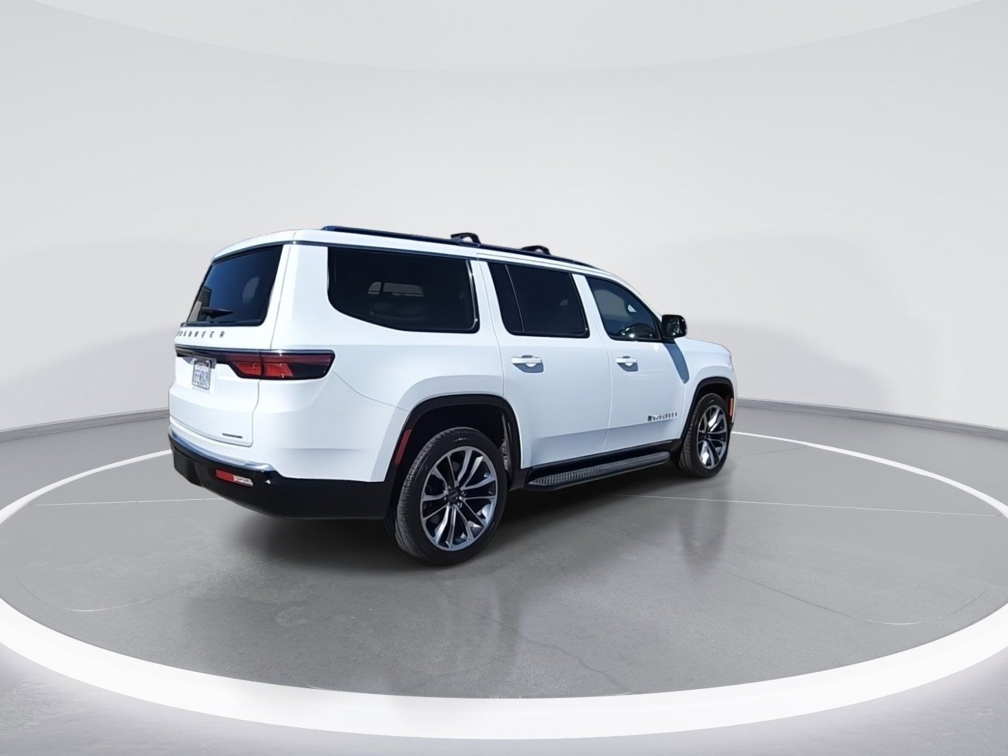 2023 Jeep Wagoneer Series II photo 3