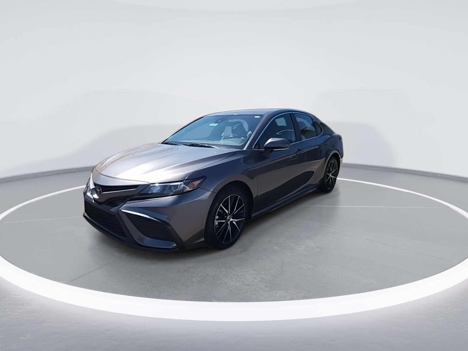 2023 Toyota Camry SE photo 4