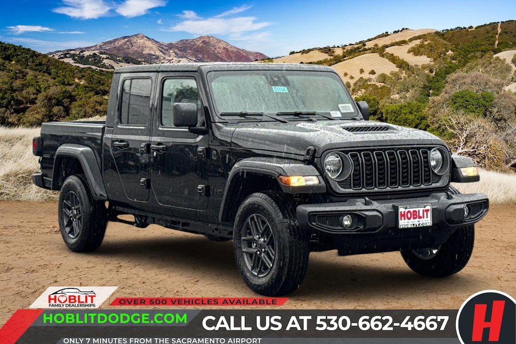 New 2025 Jeep Gladiator SPORT S 4X4 Pickup