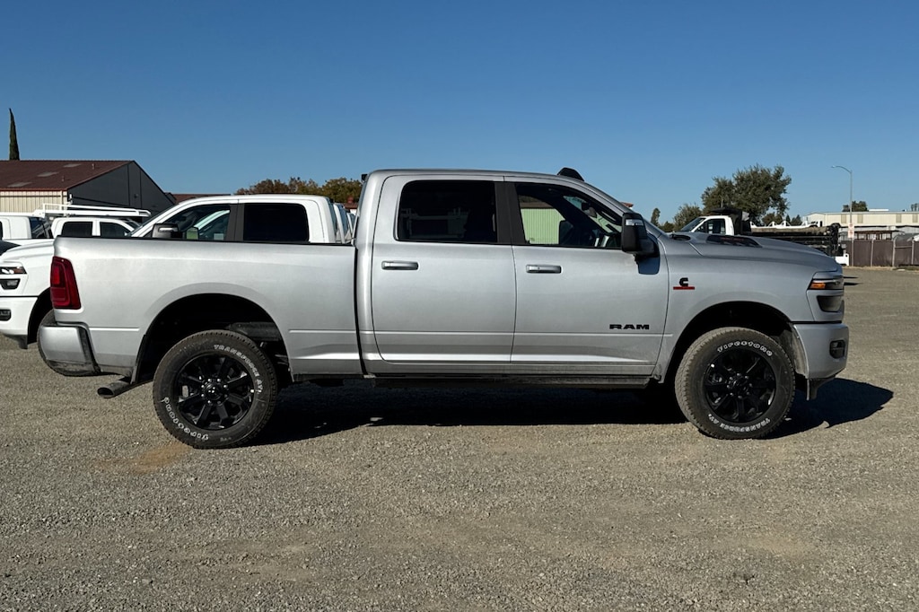 New 2026 Ram 2500 LARAMIE CREW CAB 4X4 6'4 BOX Pickup
