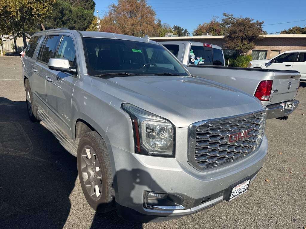 Used 2018 GMC Yukon XL Denali SUV