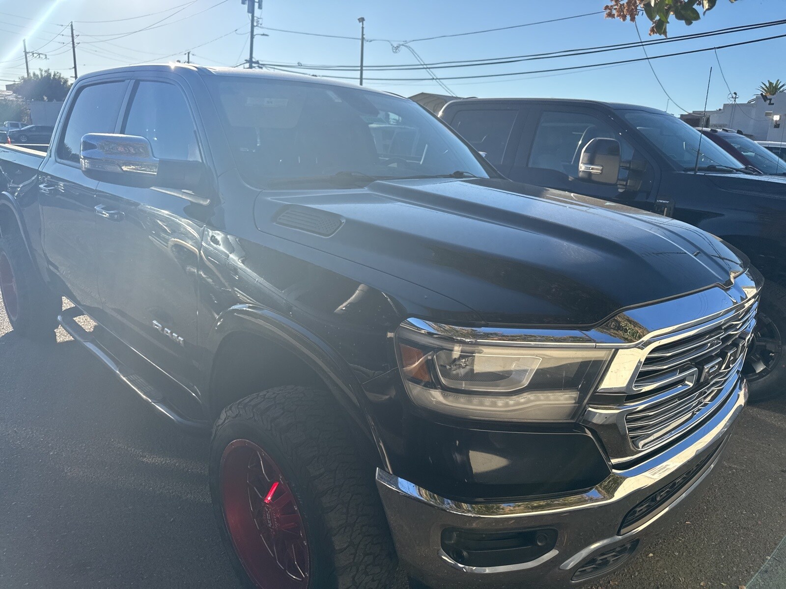 2019 Ram 1500 Laramie photo 2