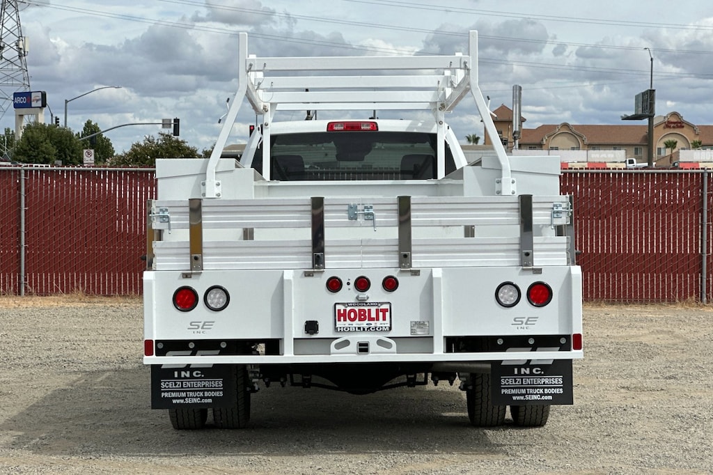 New 2025 Ram 5500 Chassis Cab 5500 TRADESMAN CHASSIS REGULAR CAB 4X4 84' CA Pickup