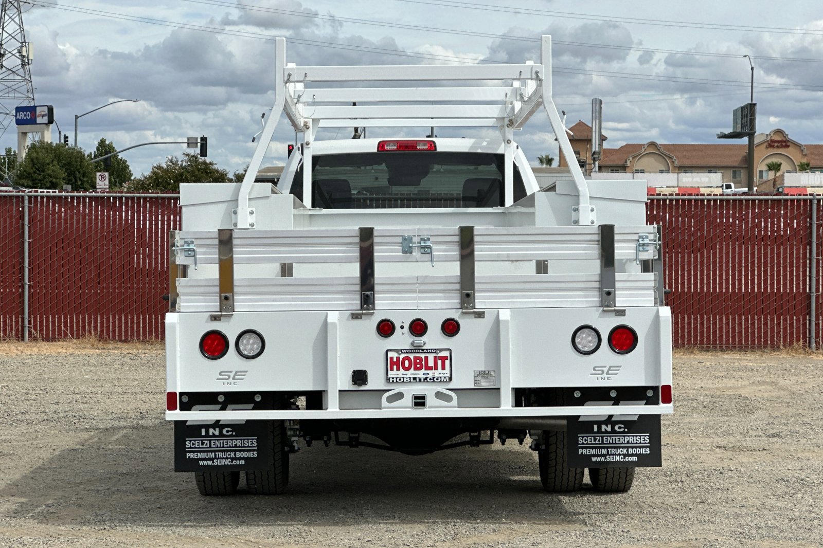 2025 Ram 5500 Tradesman photo 3