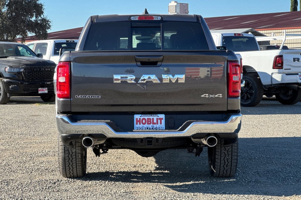 New 2026 Ram 1500 LARAMIE CREW CAB 4X4 5'7 BOX Pickup