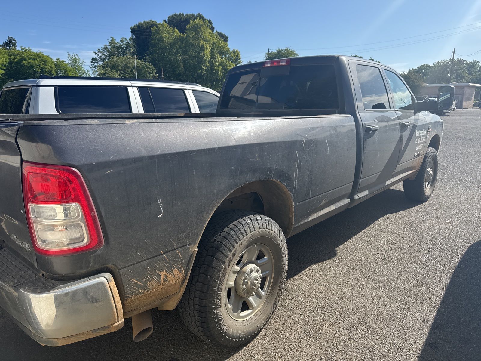 2022 Ram 3500 Tradesman photo 3