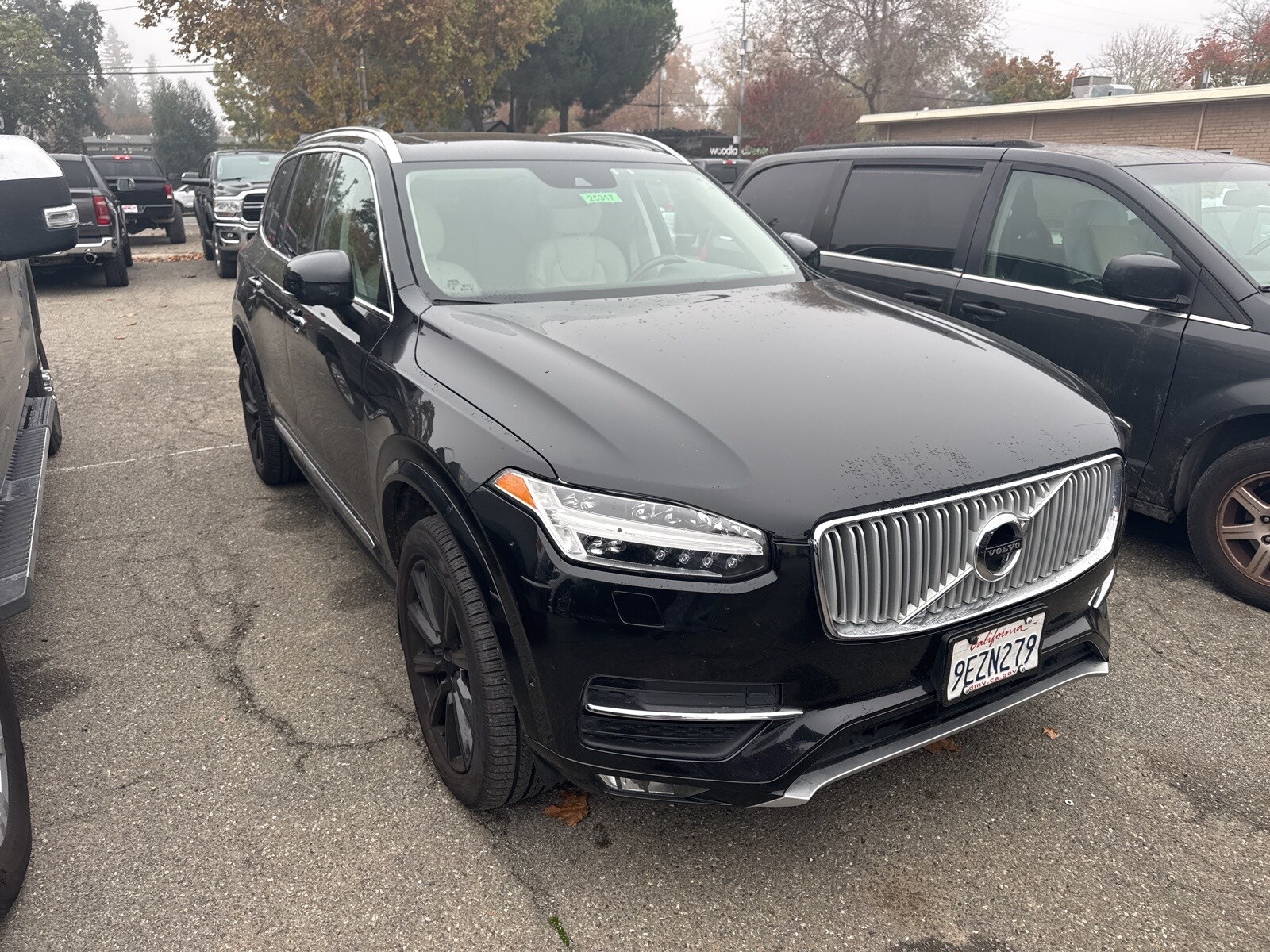 2017 Volvo XC90 T6 Inscription photo 3