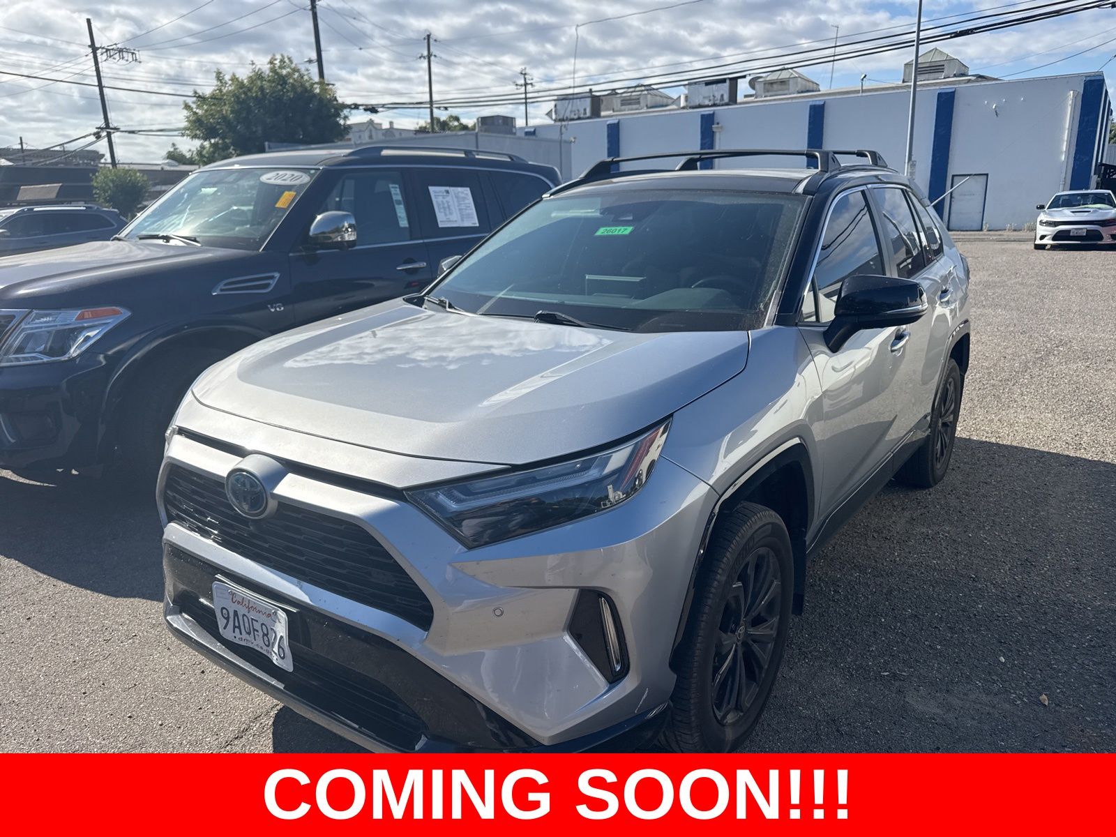 2022 Toyota RAV4 Hybrid XSE AWD's photo