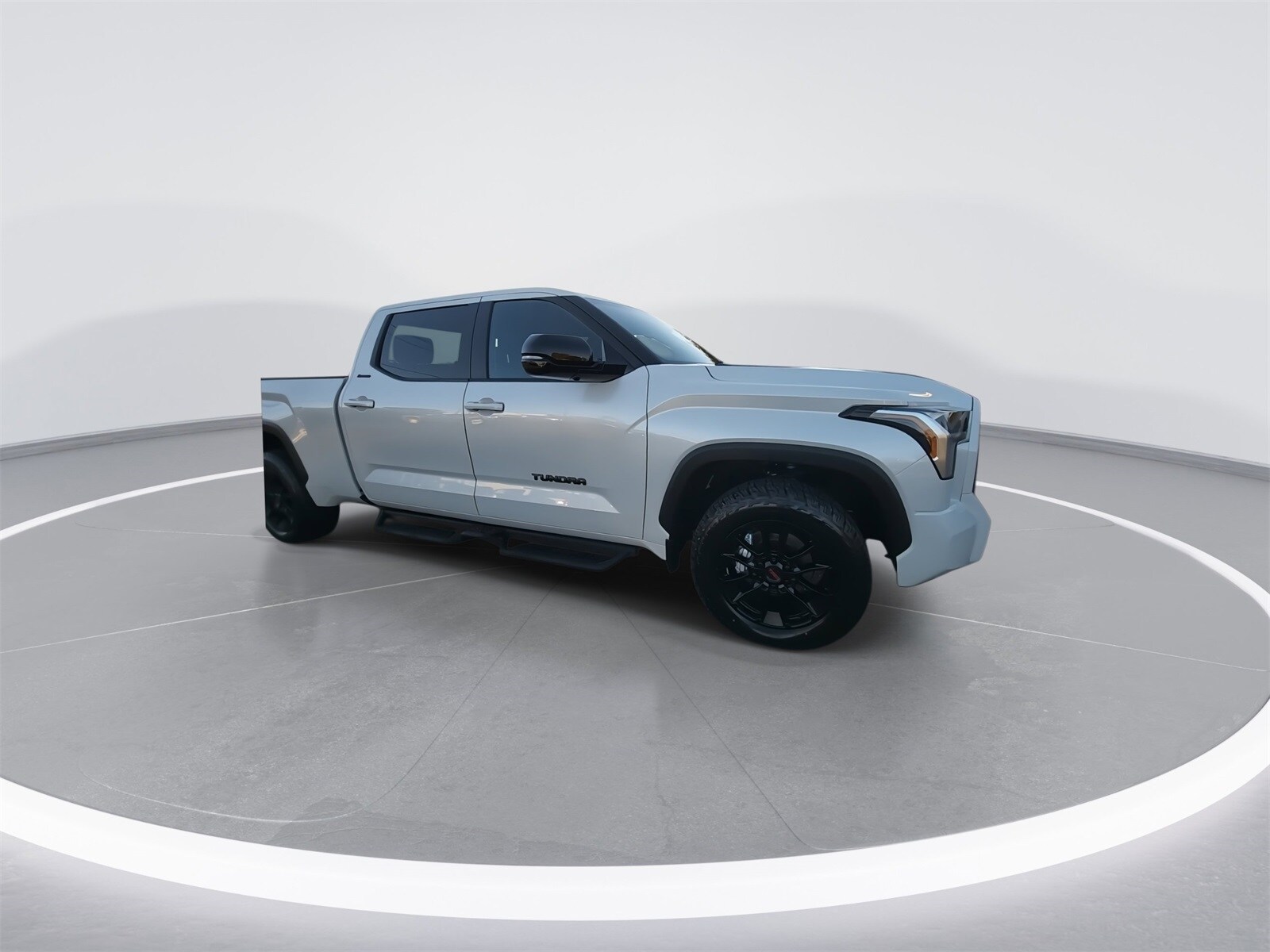 2024 Toyota Tundra Limited photo 2