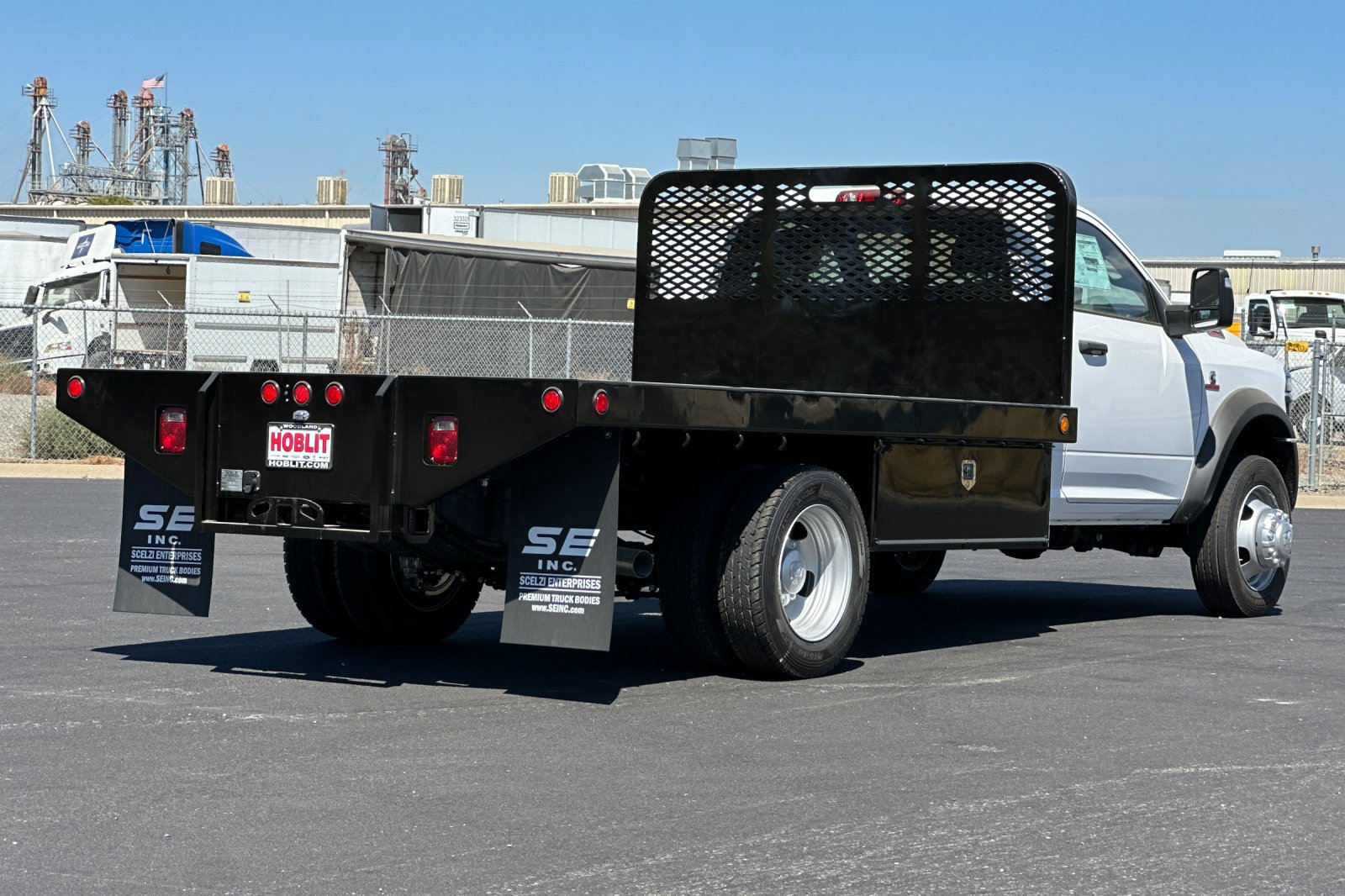 2025 Ram 5500 Tradesman photo 3