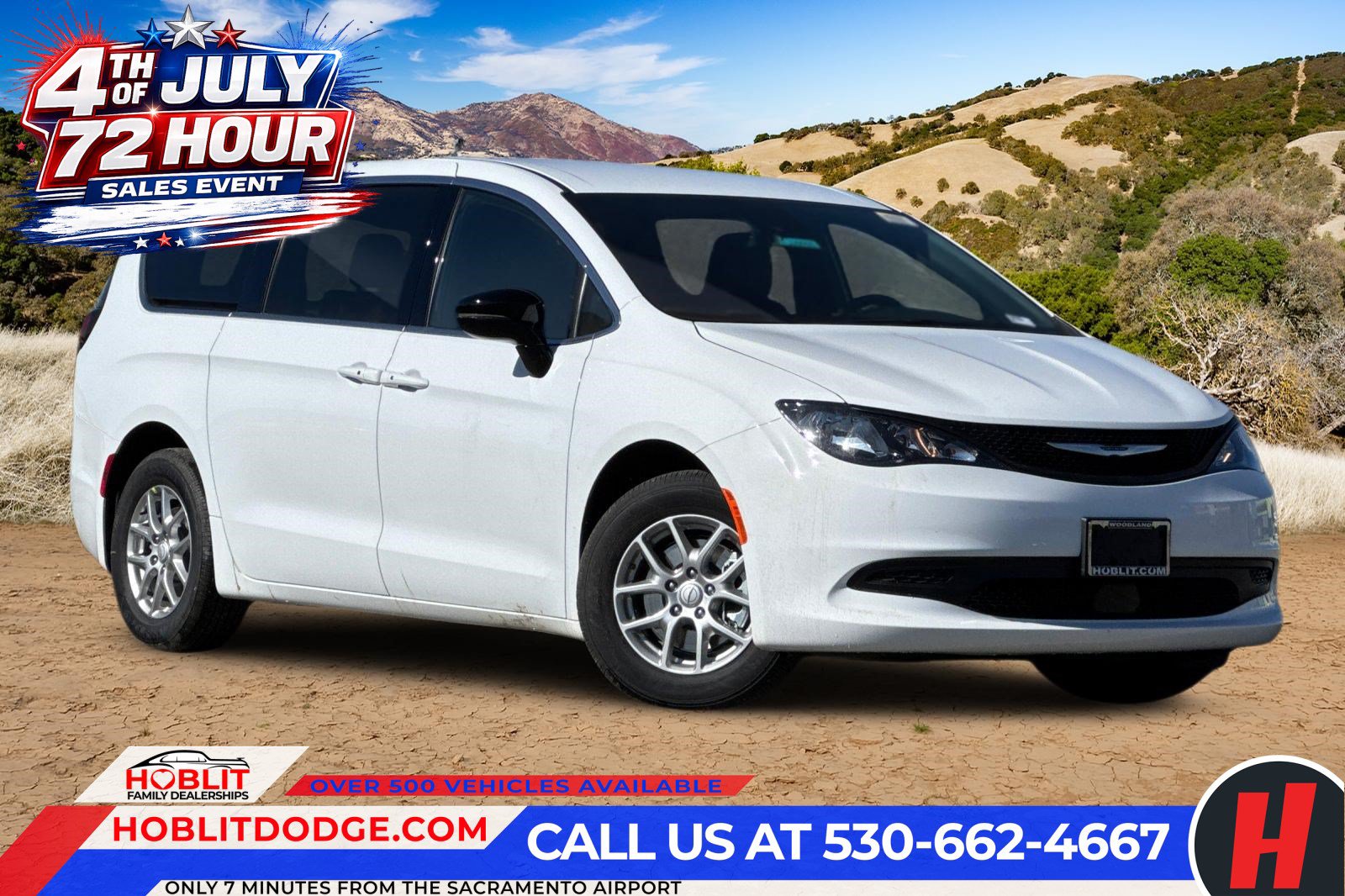 2026 Chrysler Voyager LX's photo