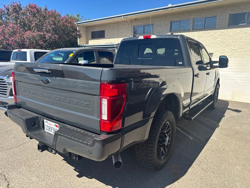 Used 2021 Ford F-250SD Lariat Truck