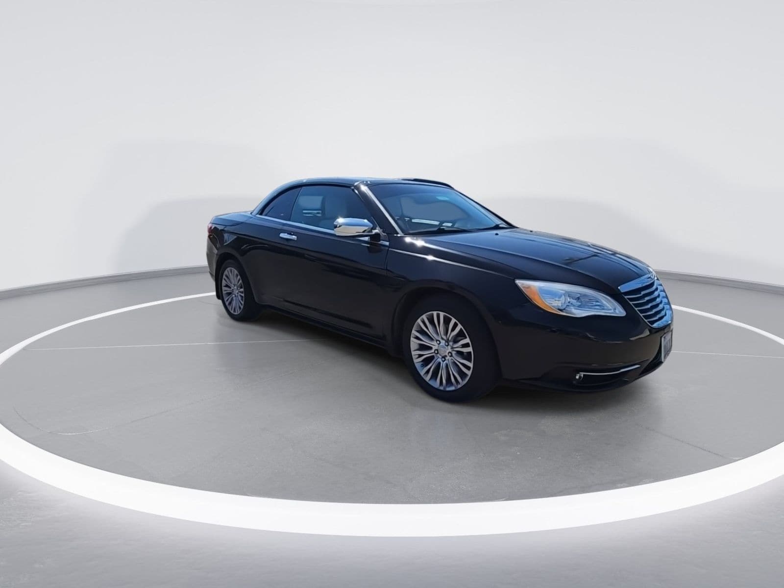Used 2013 Chrysler 200 Limited with VIN 1C3BCBFG2DN546568 for sale in Woodland, CA