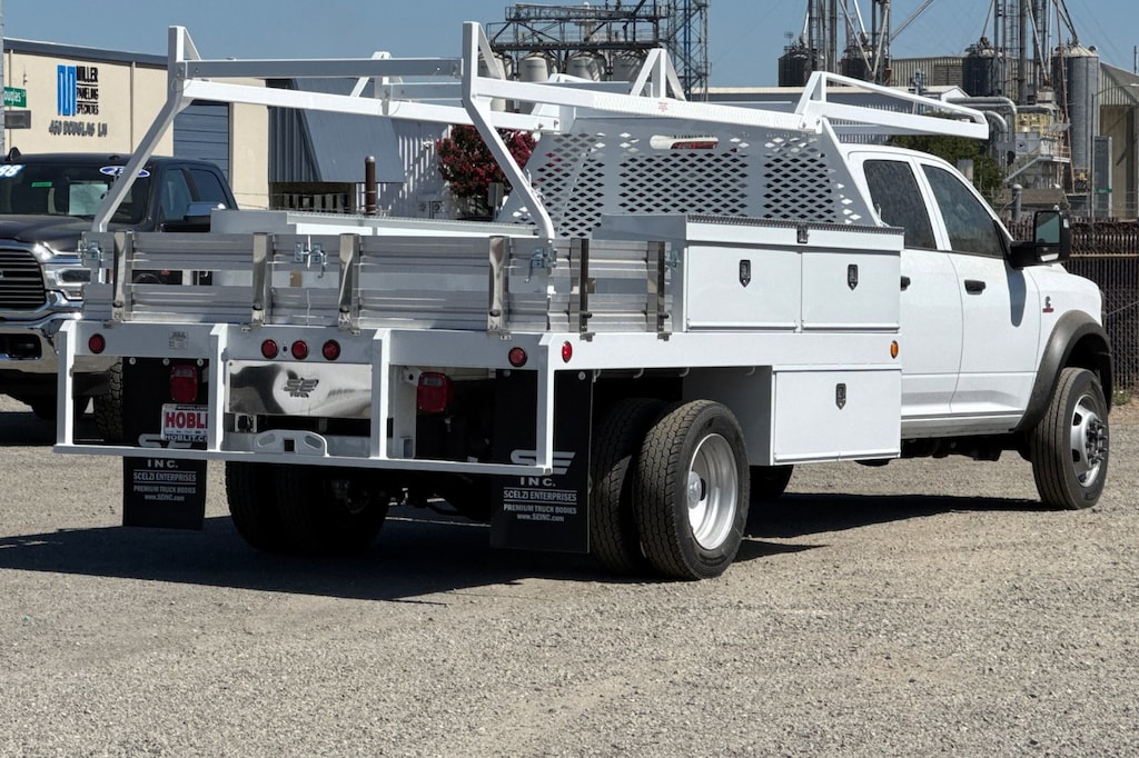 New 2025 Ram 5500 Chassis Cab 5500 TRADESMAN CHASSIS CREW CAB 4X4 84' CA Pickup