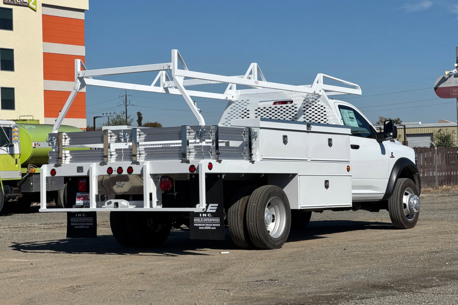2026 Ram 5500 Tradesman photo 2