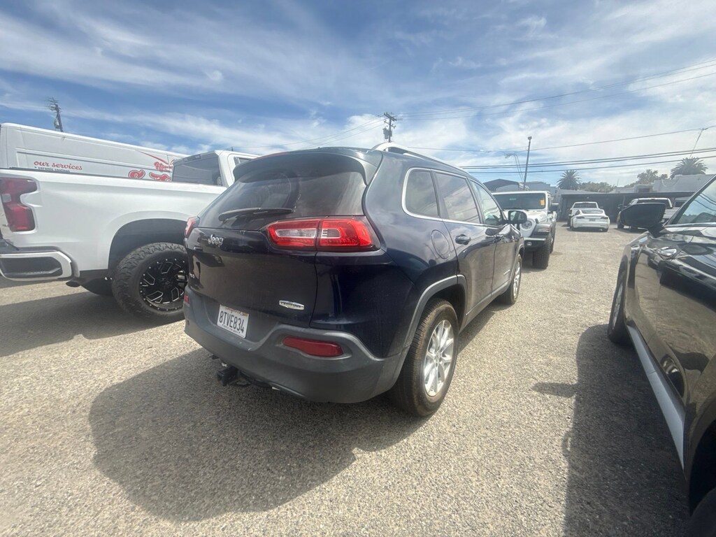 Used 2015 Jeep Cherokee Latitude SUV