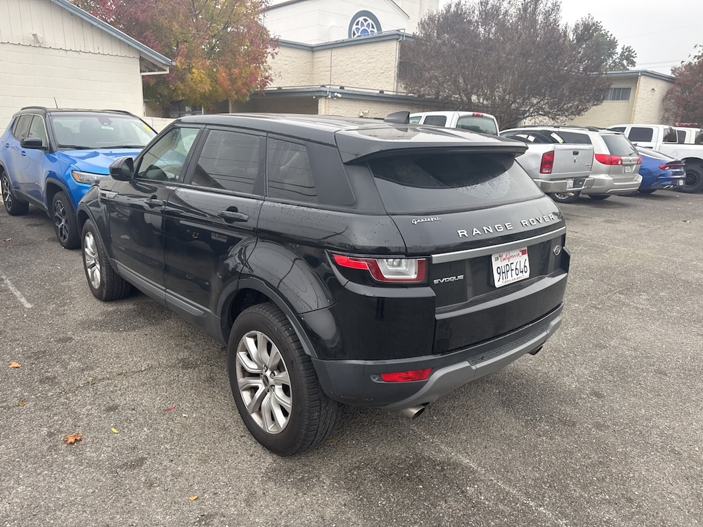 2018 Land Rover Range Rover Evoque SE photo 3