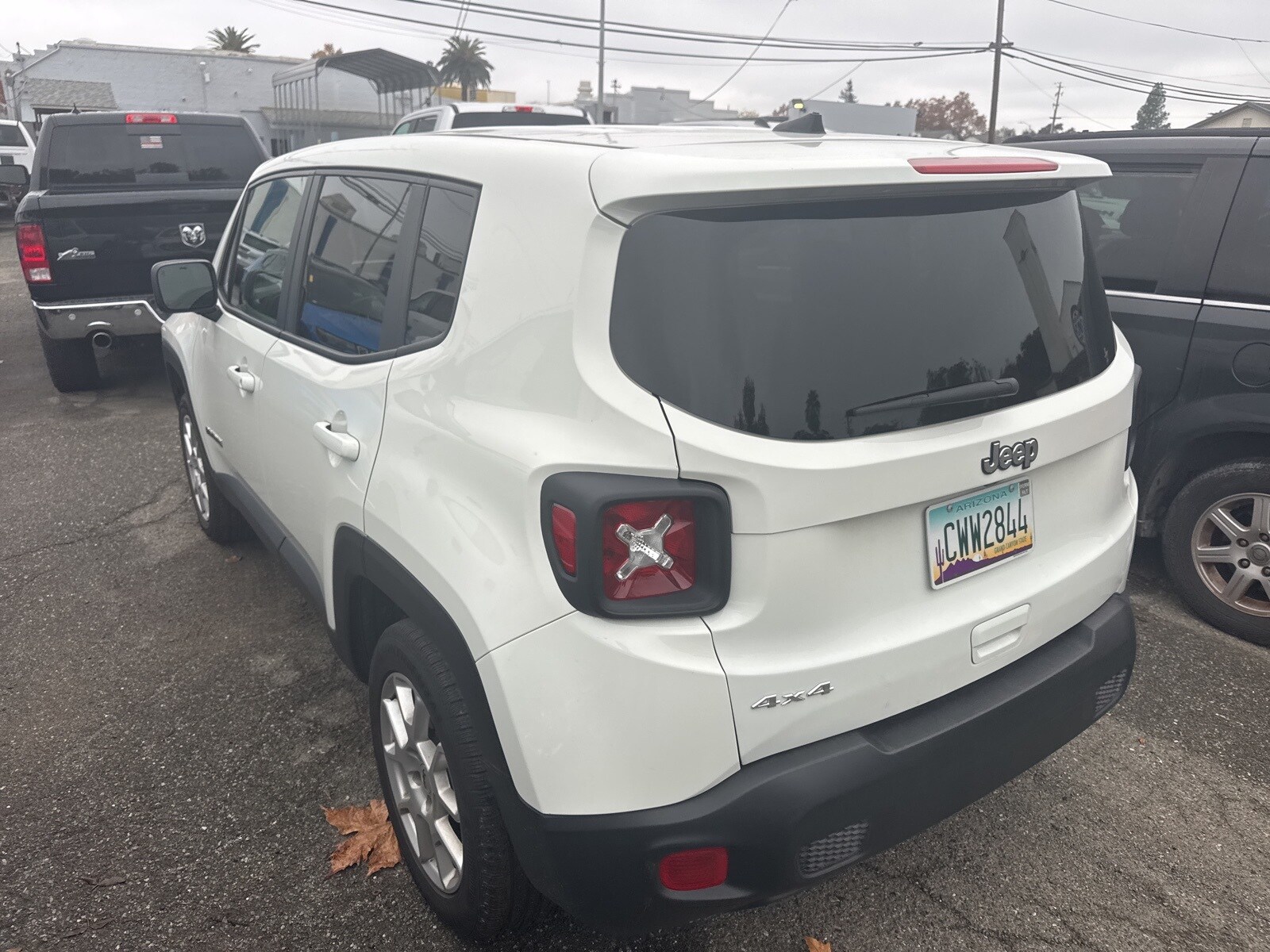 2023 Jeep Renegade Latitude photo 2