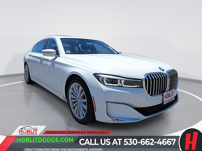 2022 BMW 7 Series 740i Sedan