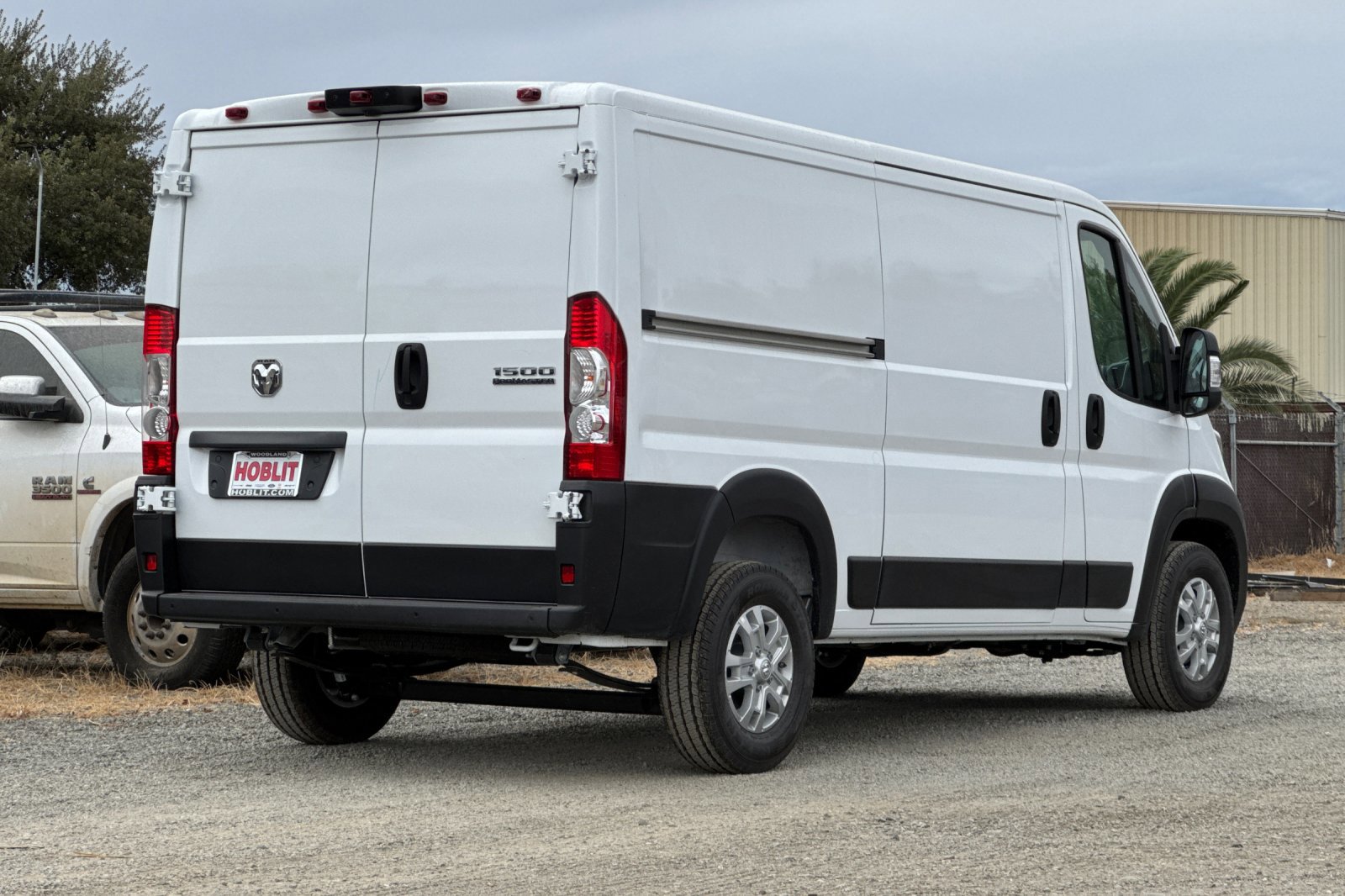 2026 Ram ProMaster 1500 SLT Cargo Van photo 2