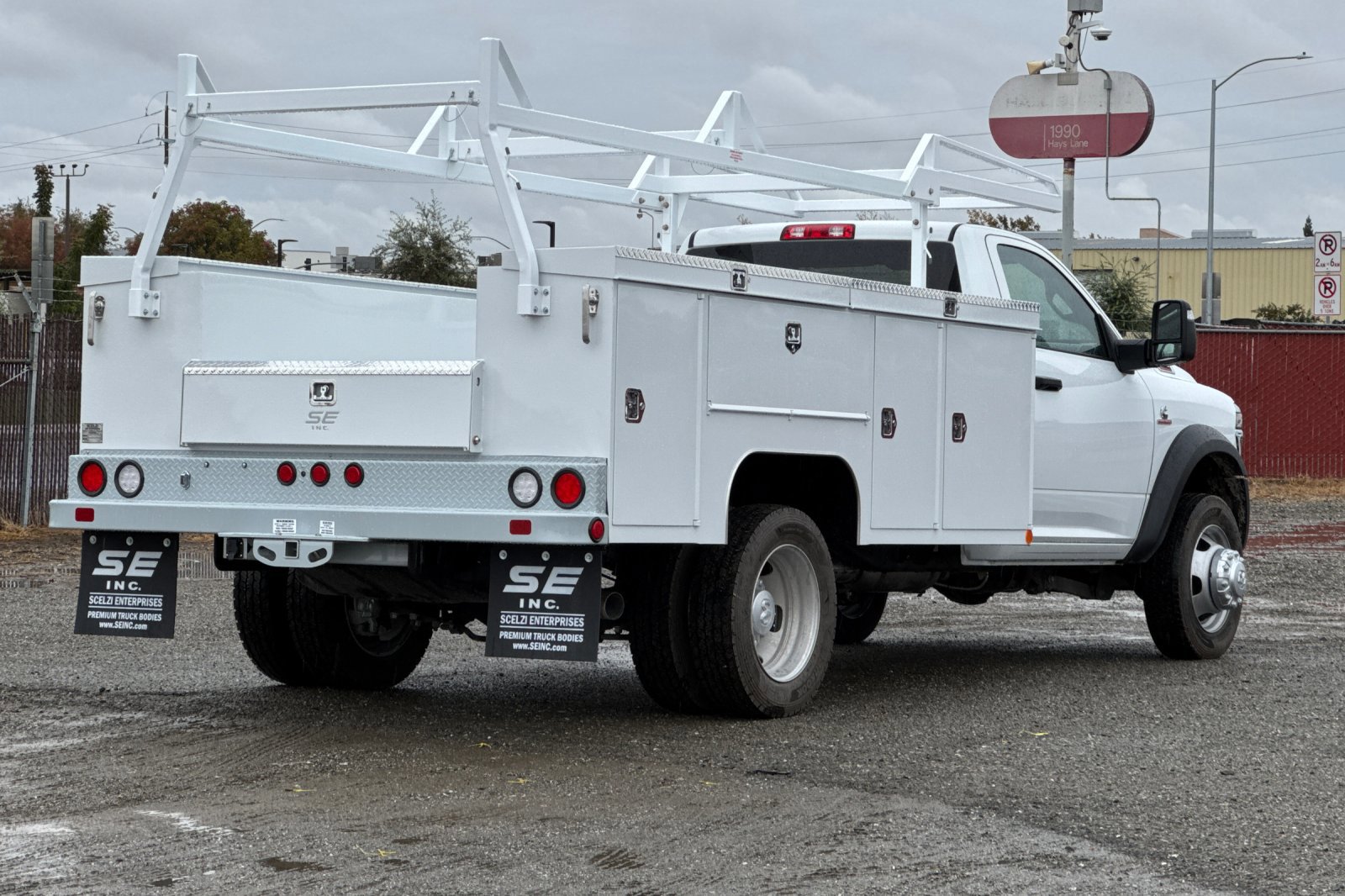 2026 Ram 5500 Tradesman photo 3