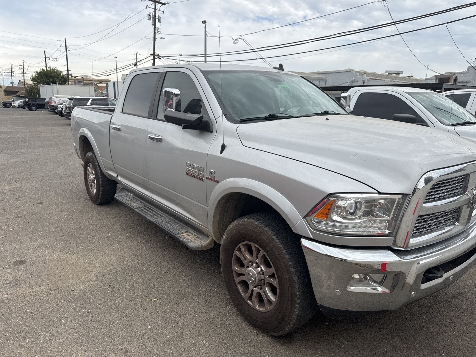 2017 Ram 2500 Laramie photo 3