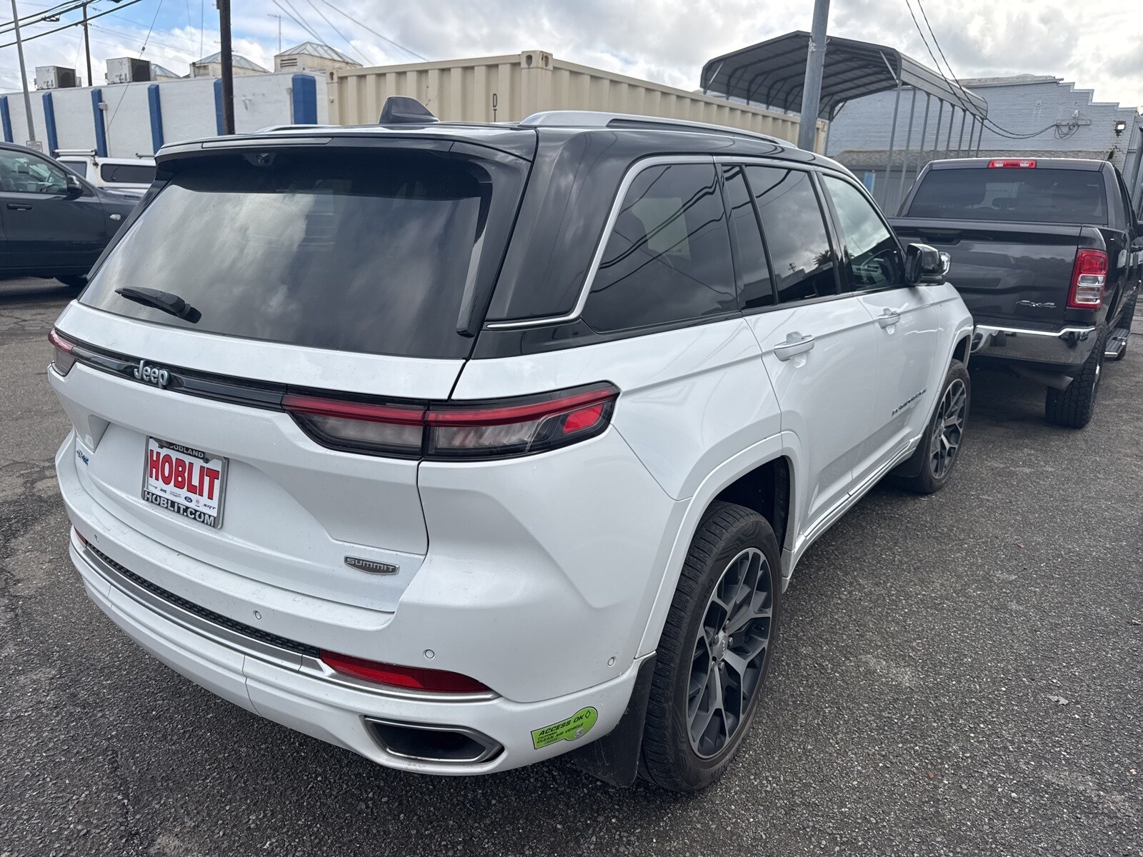 2023 Jeep Grand Cherokee Summit Reserve 4xe photo 3