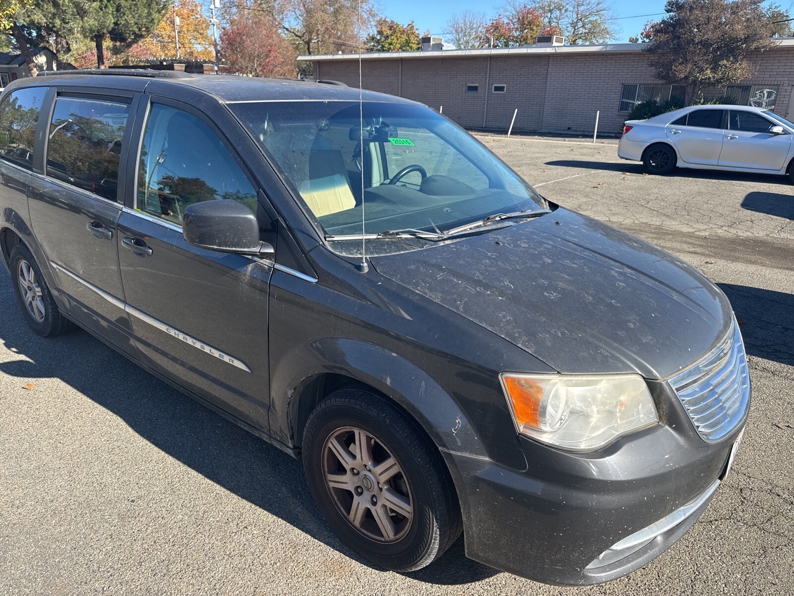 2012 Chrysler Town & Country Touring photo 3