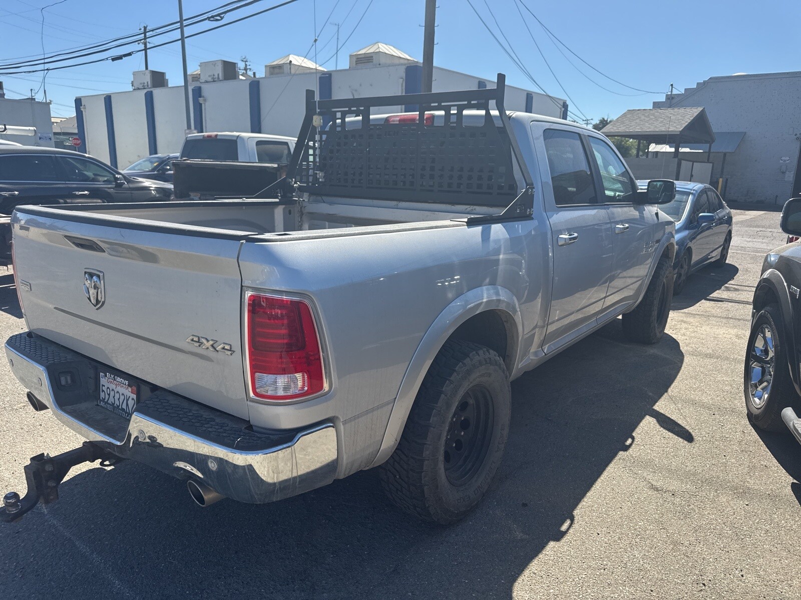 2017 Ram 1500 Laramie photo 4