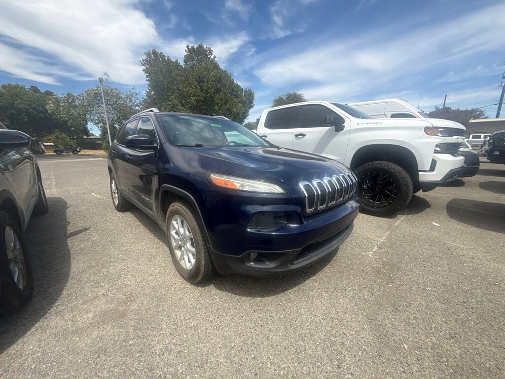 Used 2015 Jeep Cherokee Latitude SUV