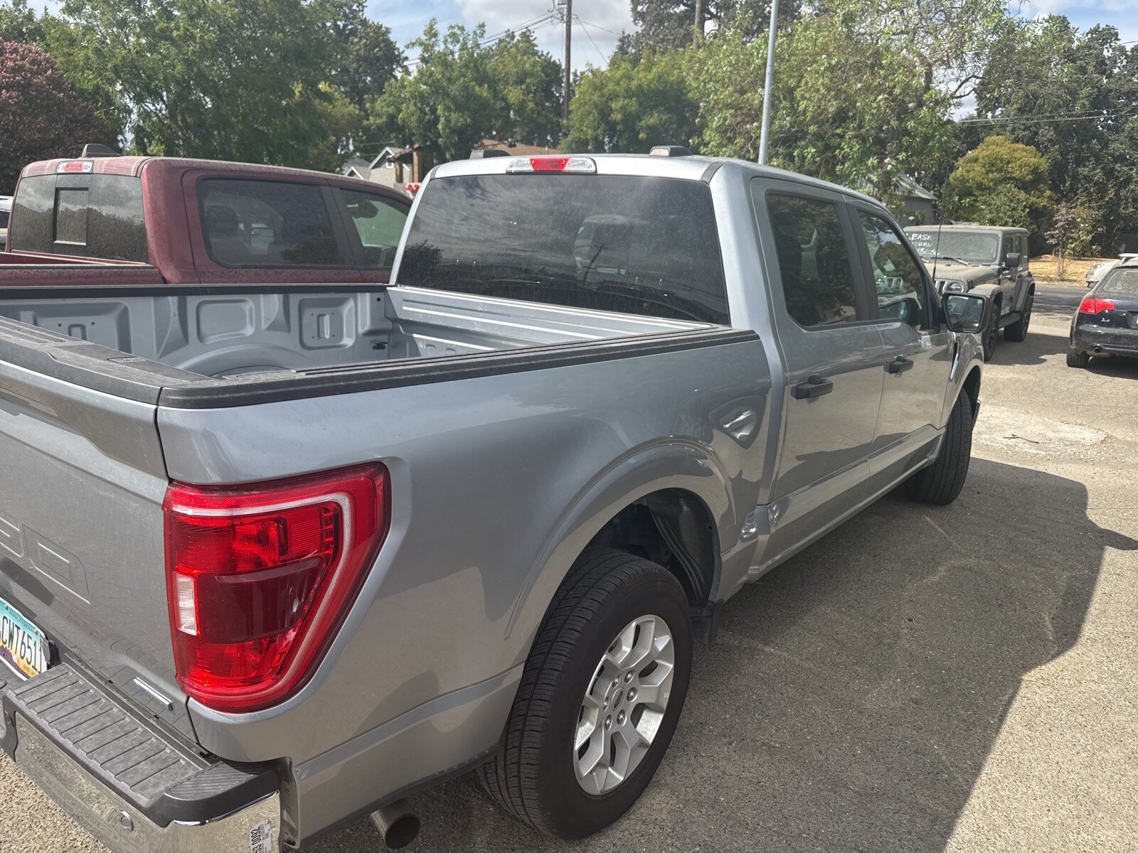 2023 Ford F-150 XLT photo 3