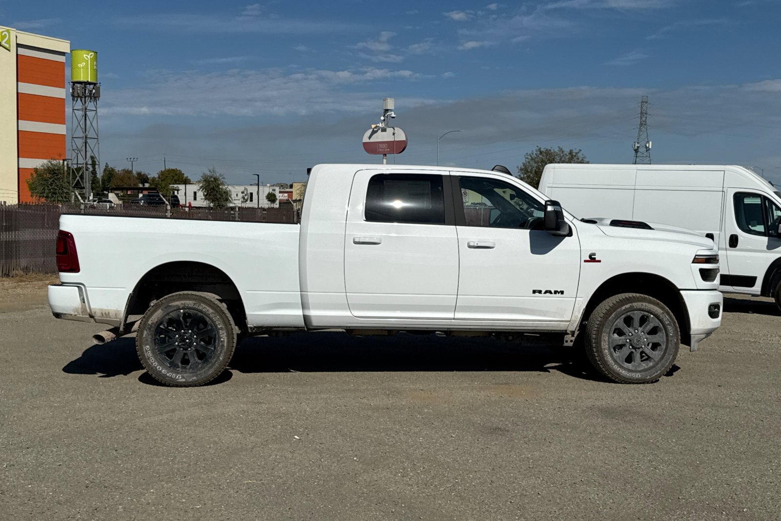 2026 Ram 2500 Laramie photo 2