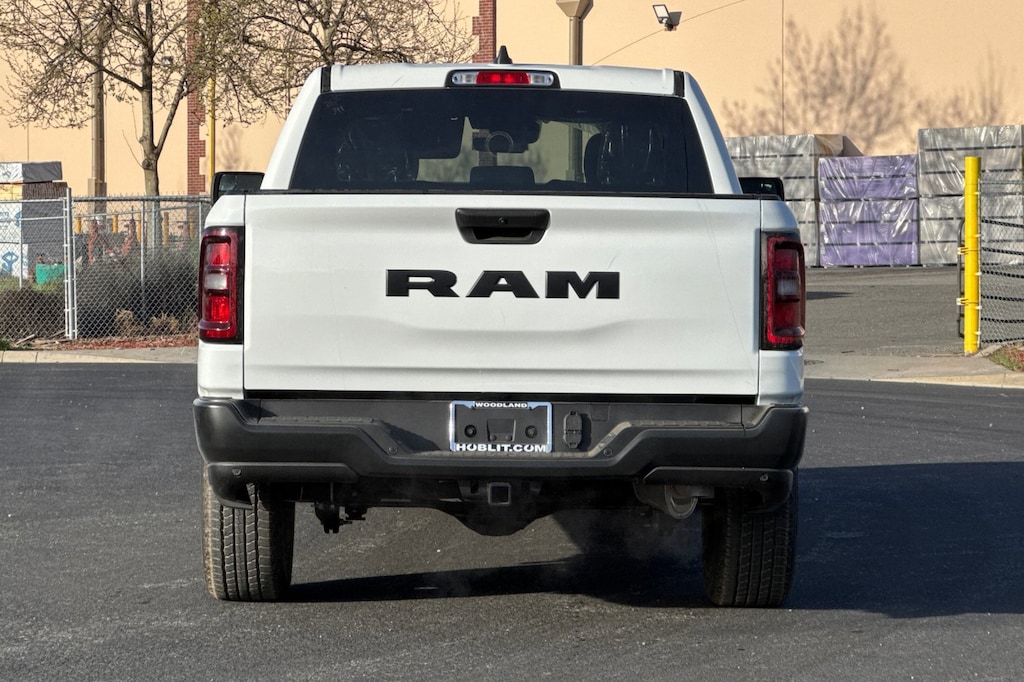 New 2026 Ram 1500 TRADESMAN CREW CAB 4X2 5'7 BOX Pickup