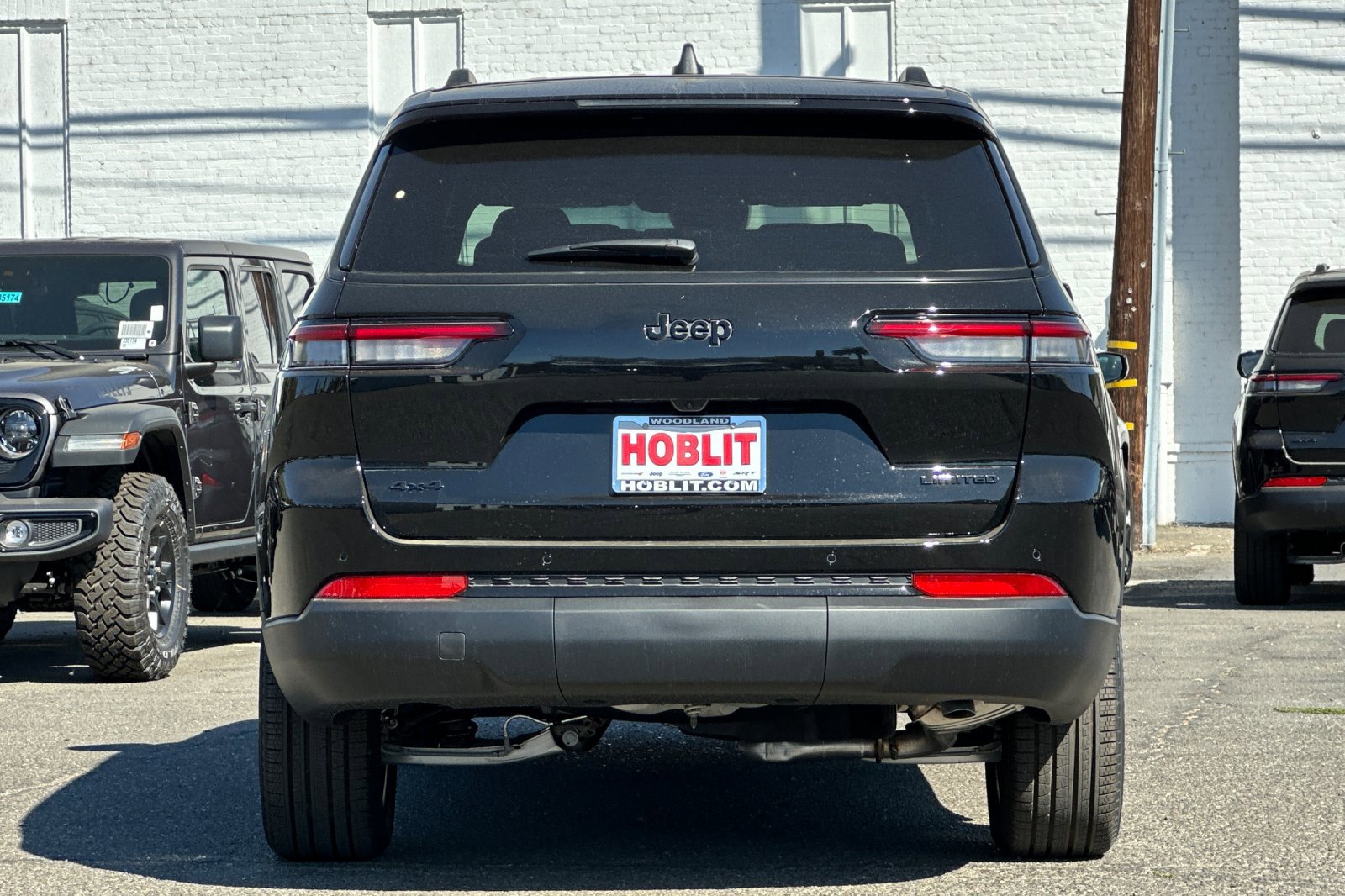 2025 Jeep Grand Cherokee Limited photo 3
