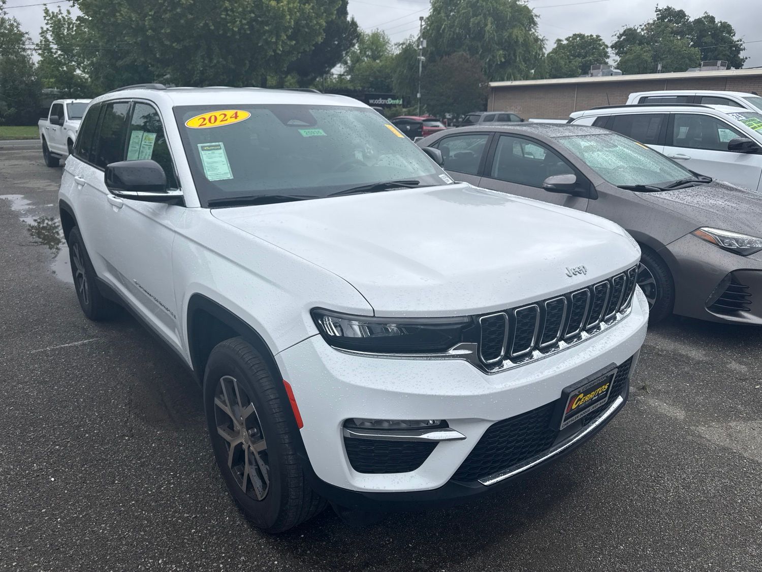 2024 Jeep Grand Cherokee Limited photo 4