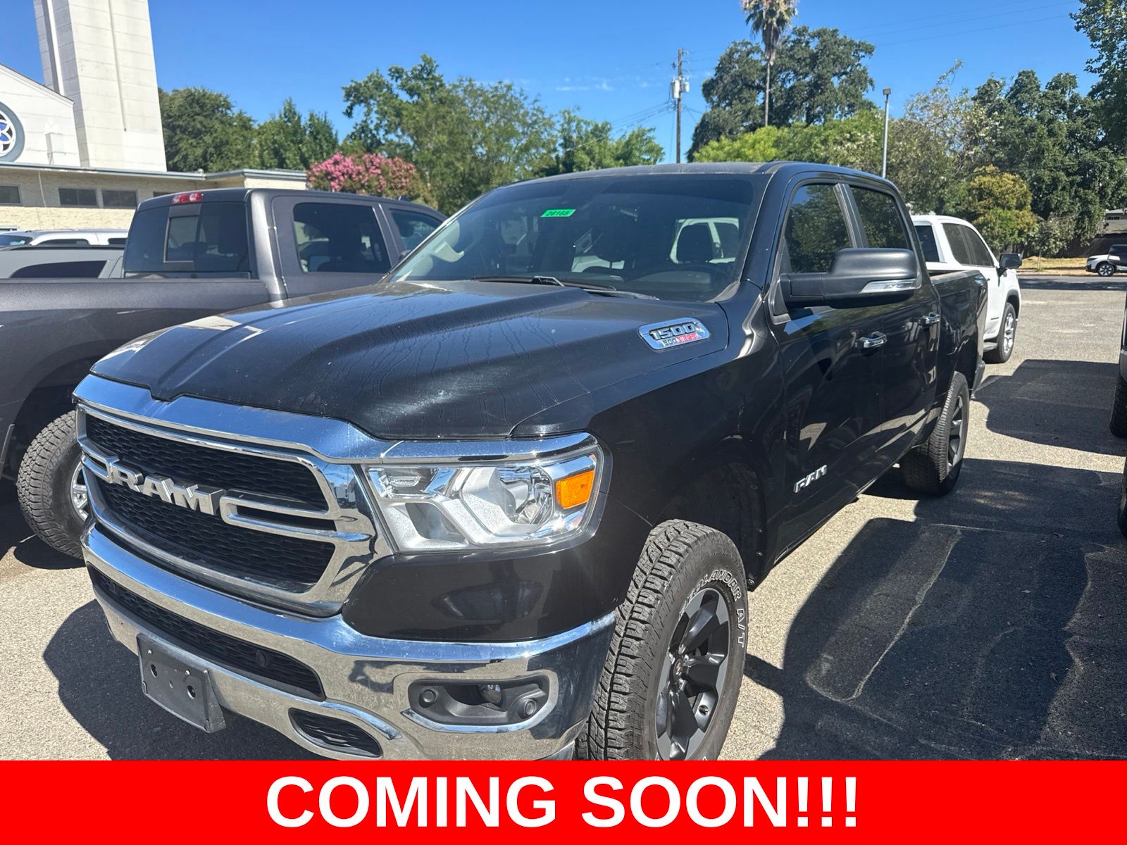 2020 RAM 1500 Big Horn/Lone Star 4x4 Crew Cab 5'7's photo