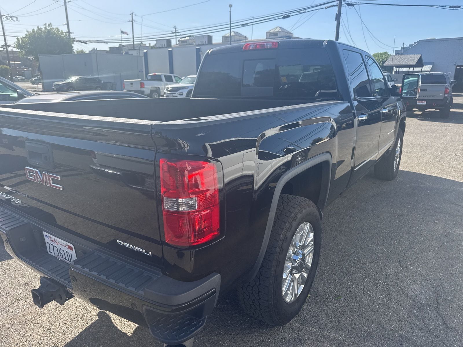 2015 GMC Sierra 2500HD Denali photo 3