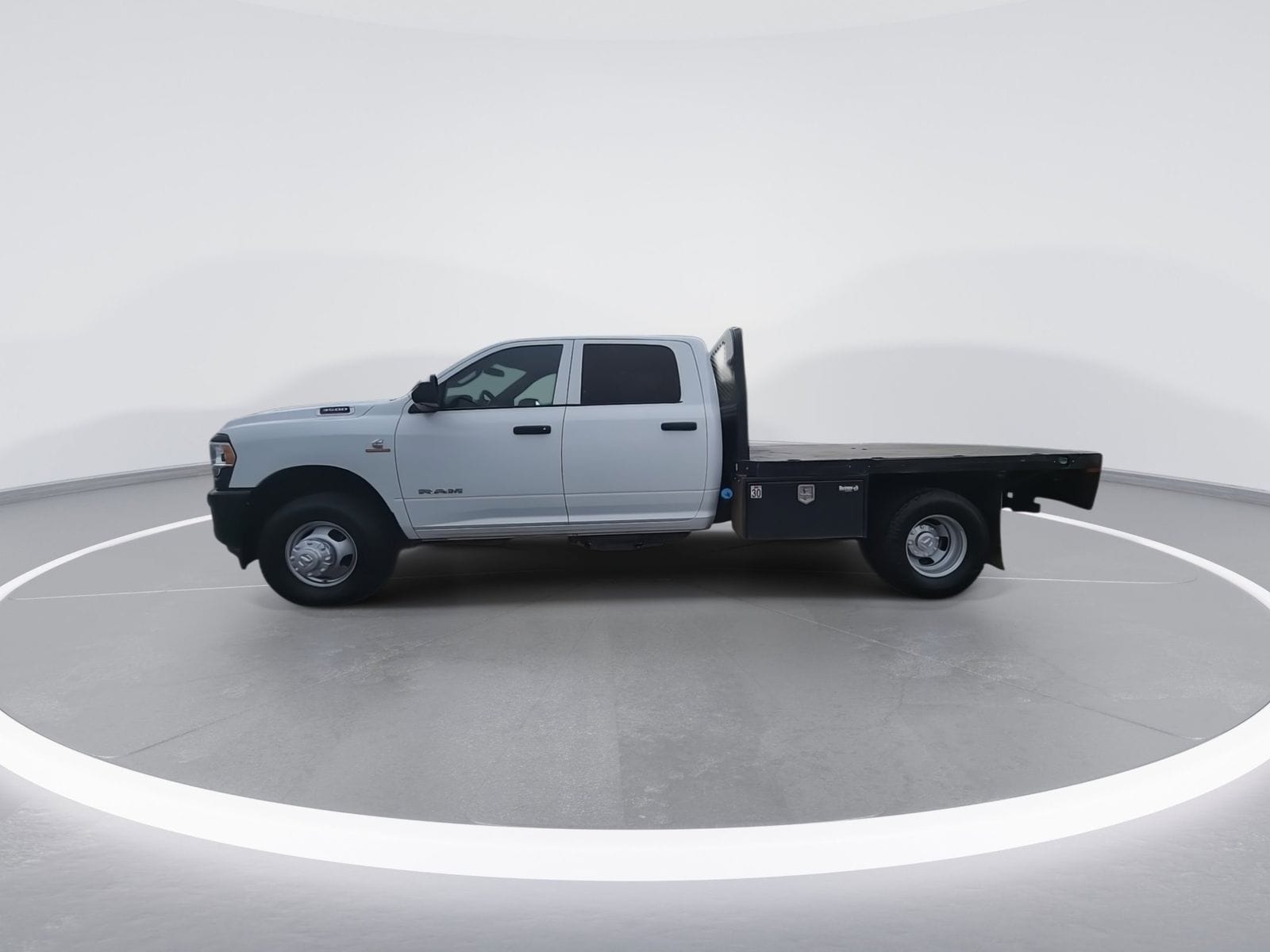 2022 Ram 3500 Tradesman photo 4