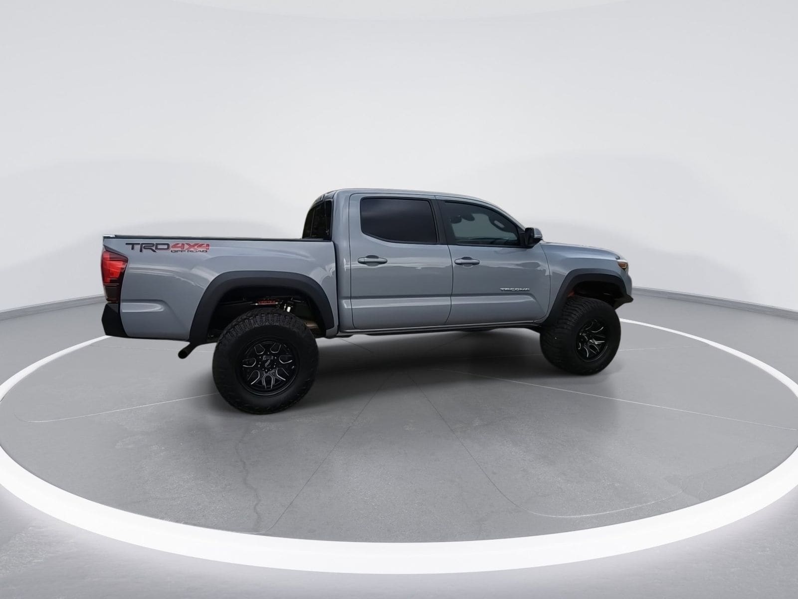 2019 Toyota Tacoma TRD Off-Road V6 photo 3