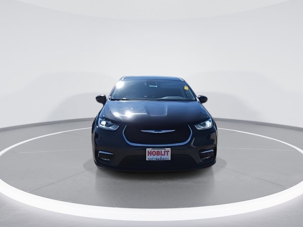 Certified 2023 Chrysler Pacifica Touring L Minivan/Van