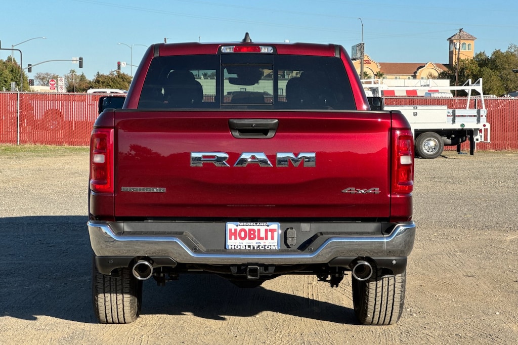New 2026 Ram 1500 BIG HORN CREW CAB 4X4 5'7 BOX Pickup