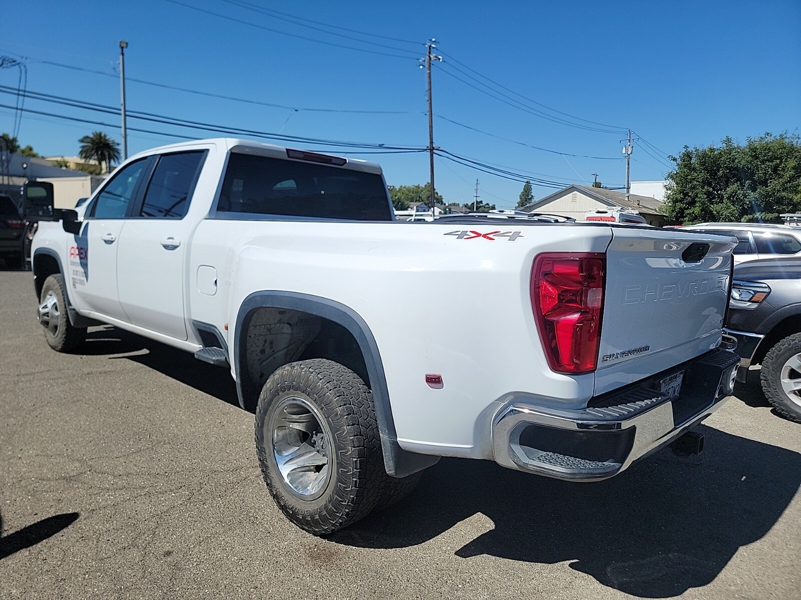 2022 Chevrolet Silverado 3500HD LT photo 3