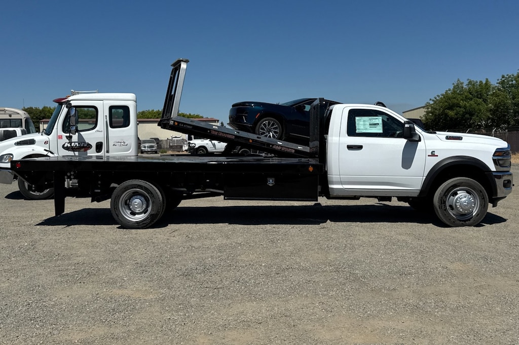 New 2025 Ram 5500 Chassis Cab 5500 TRADESMAN CHASSIS REGULAR CAB 4X4 120' CA Pickup