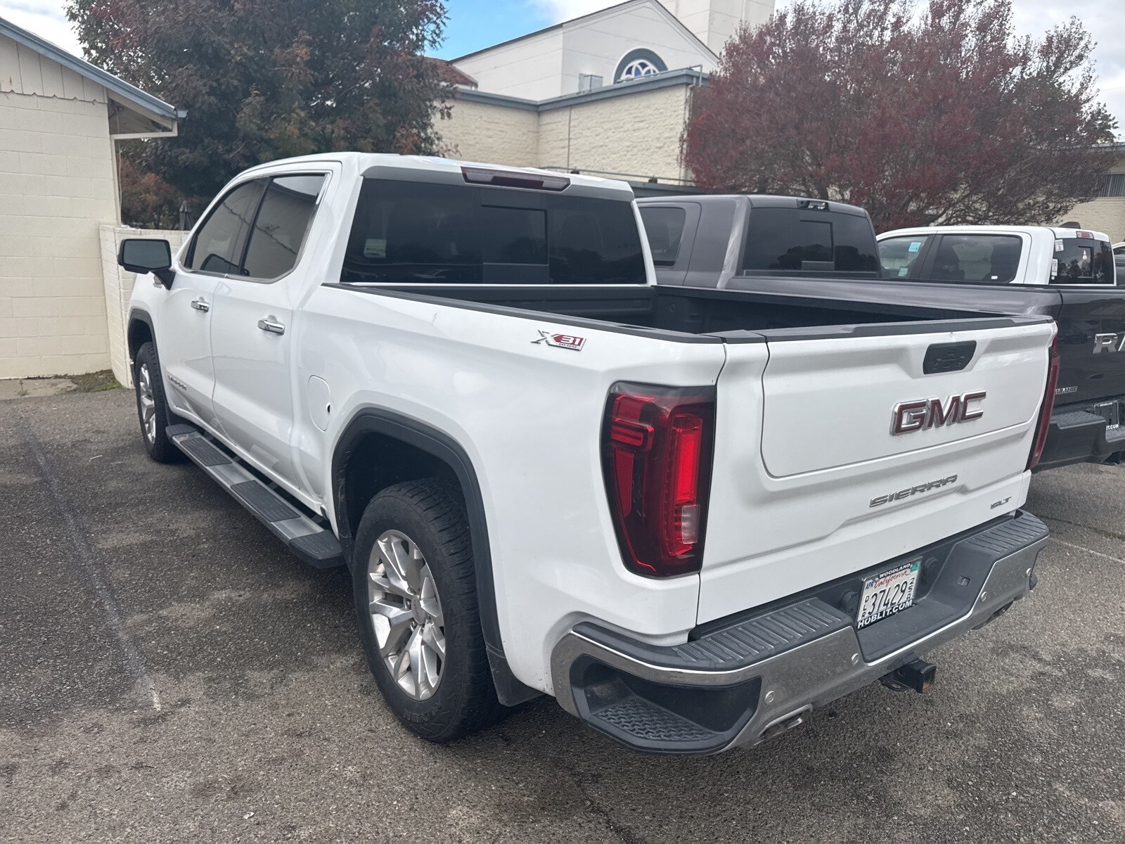 2021 Gmc Sierra 1500 SLT photo 2